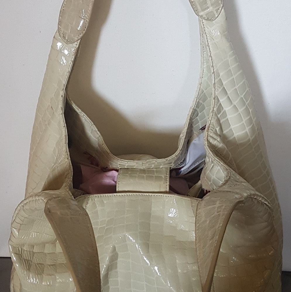 Handbag - Picture 6 of 8